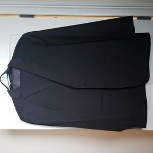 Like New Jones New York 48R Dark Charcoal Grey Pinstripe Suit